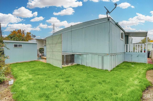 900 James Road 17, Bakersfield, CA 93308