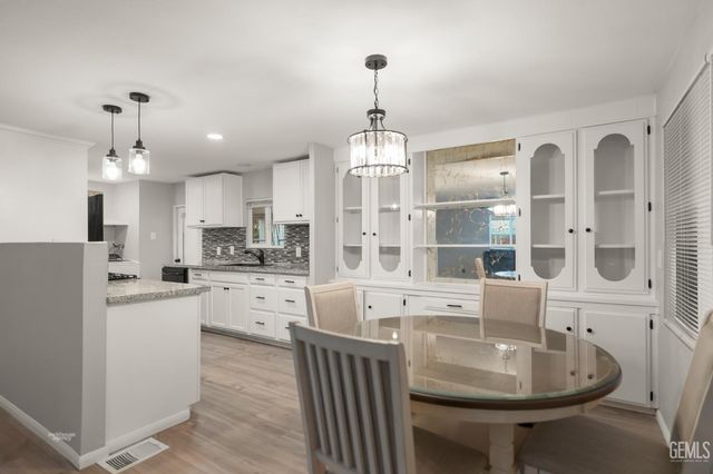 900 James Road 17, Bakersfield, CA 93308