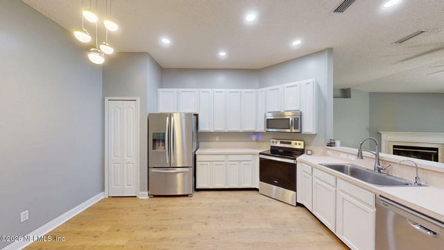 9357 PICARTY Drive, Jacksonville, FL 32244