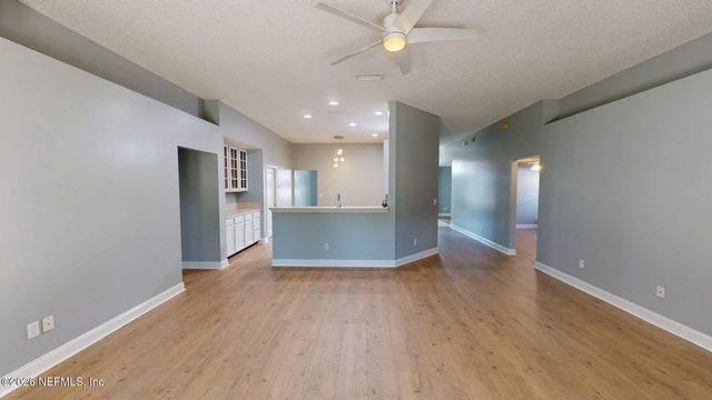 9357 PICARTY Drive, Jacksonville, FL 32244