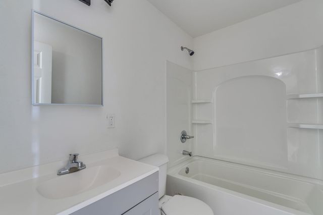 1520 E Catalina, Wichita, KS 67216