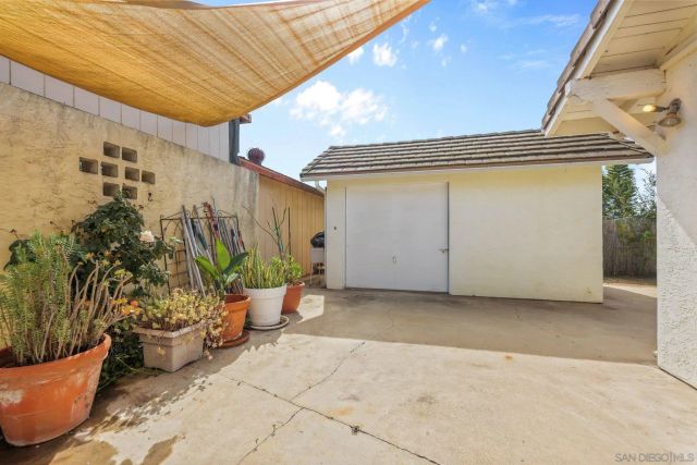 741 Rossiter Lane, Fallbrook, CA 92028