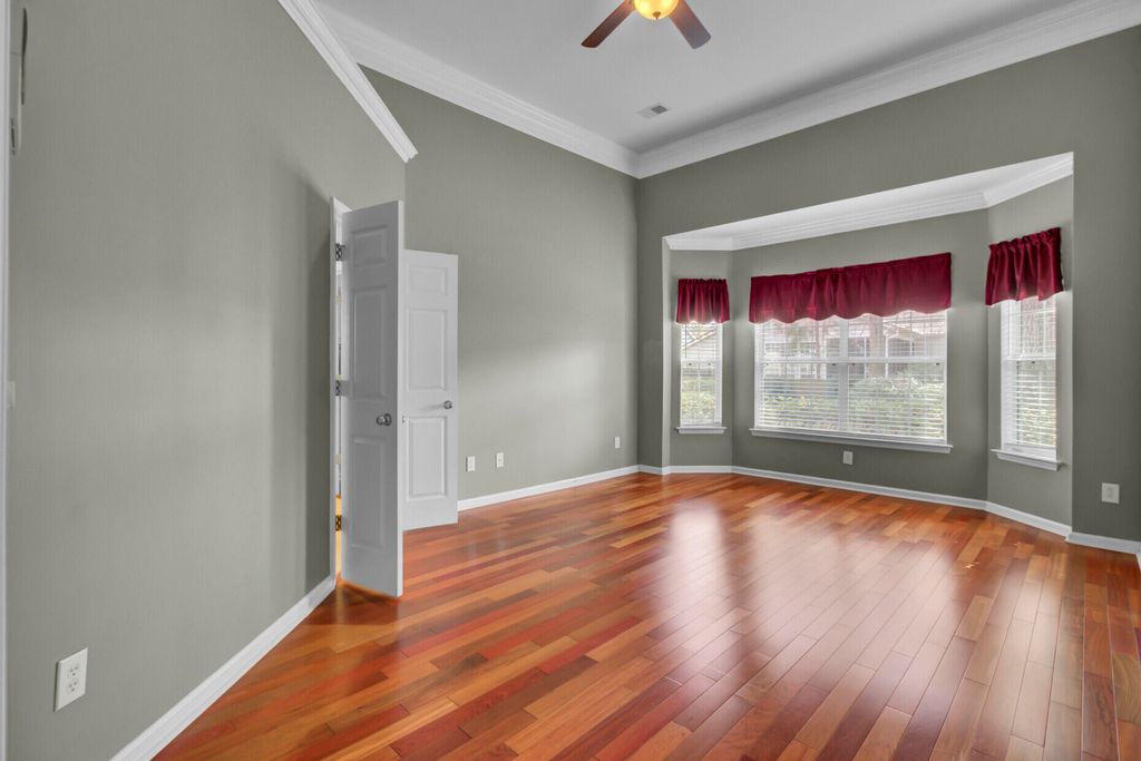 Image 21 of property listing at 104 Pristine Court, Summerville, SC 29485