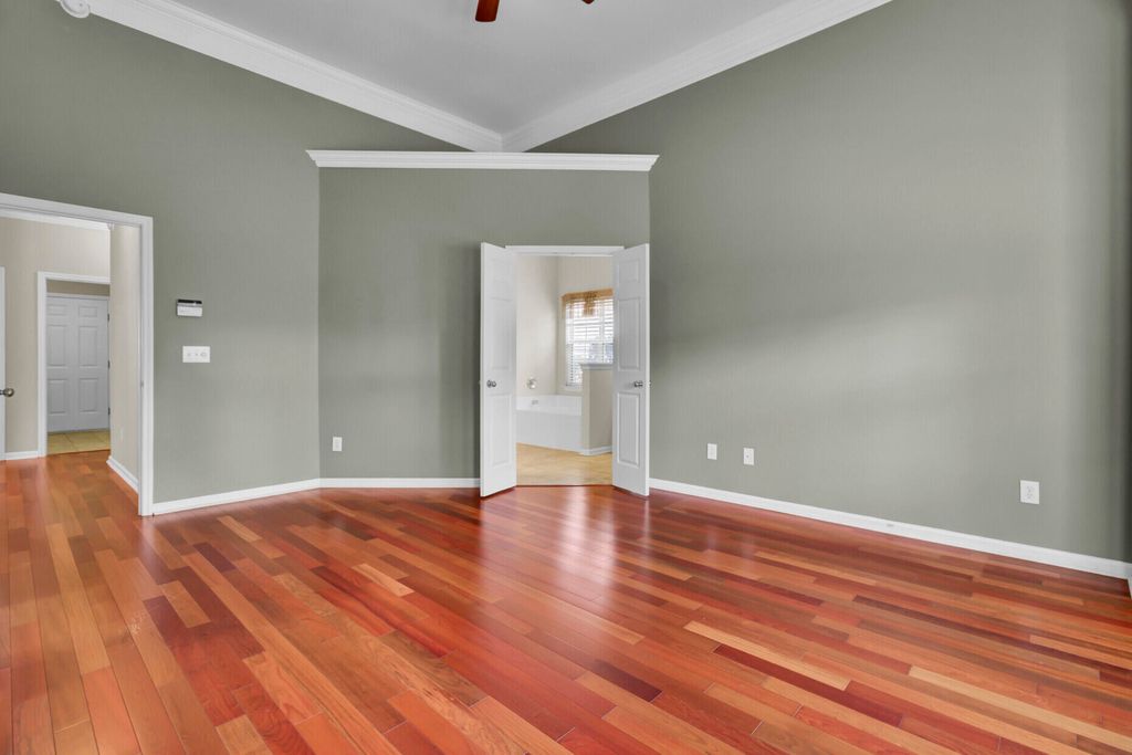 Image 22 of property listing at 104 Pristine Court, Summerville, SC 29485