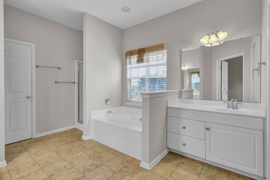 Image 24 of property listing at 104 Pristine Court, Summerville, SC 29485