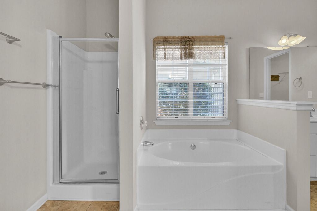 Image 25 of property listing at 104 Pristine Court, Summerville, SC 29485