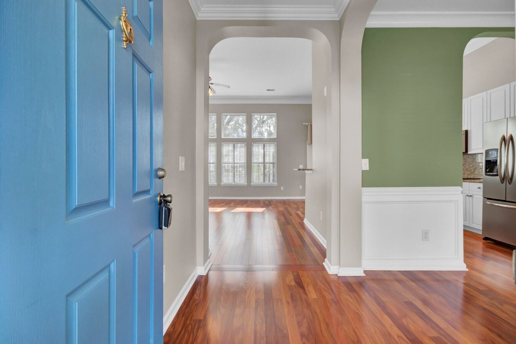 Image 3 of property listing at 104 Pristine Court, Summerville, SC 29485