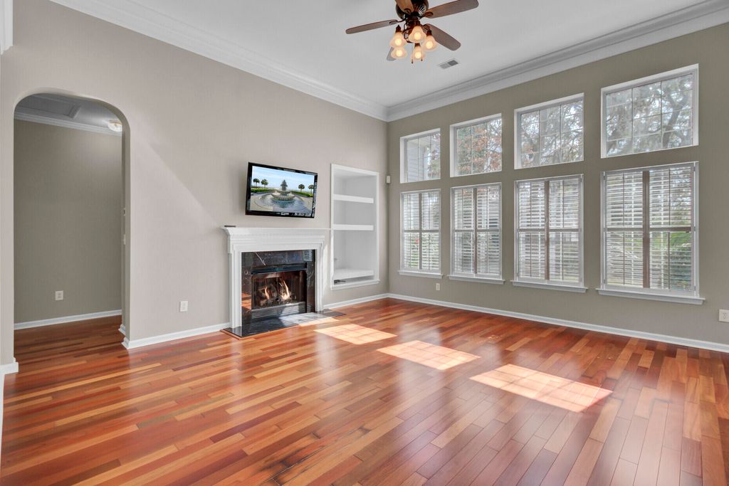 Image 7 of property listing at 104 Pristine Court, Summerville, SC 29485