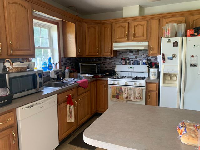 18406 County Road 102, Bristol, IN 46507