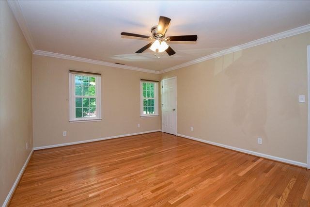 5526 Westbriar CT, Roanoke, VA 24018