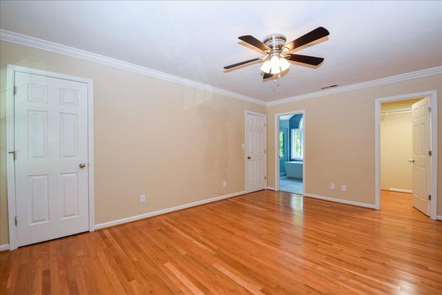 5526 Westbriar CT, Roanoke, VA 24018
