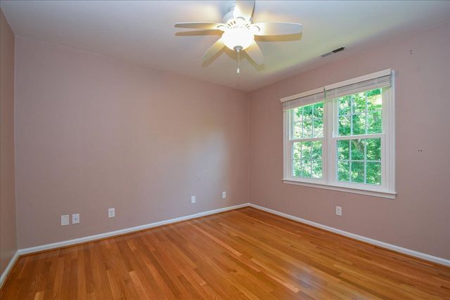 5526 Westbriar CT, Roanoke, VA 24018