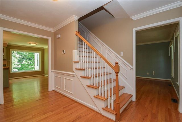 5526 Westbriar CT, Roanoke, VA 24018