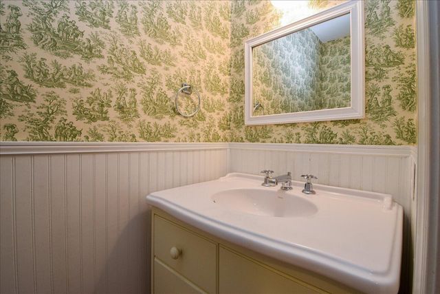 5526 Westbriar CT, Roanoke, VA 24018