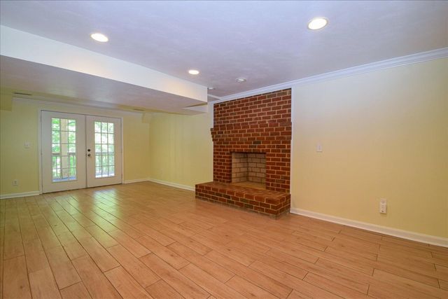 5526 Westbriar CT, Roanoke, VA 24018