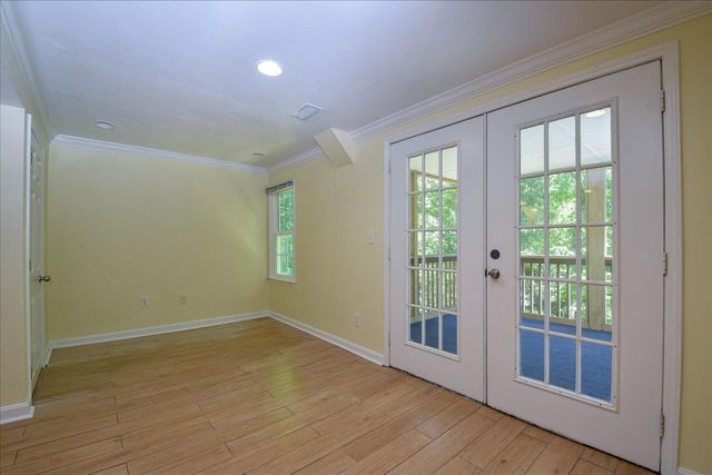 5526 Westbriar CT, Roanoke, VA 24018