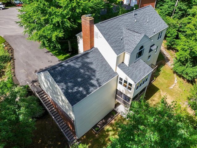 5526 Westbriar CT, Roanoke, VA 24018