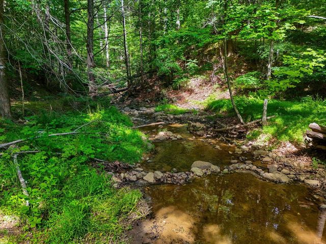 5526 Westbriar CT, Roanoke, VA 24018