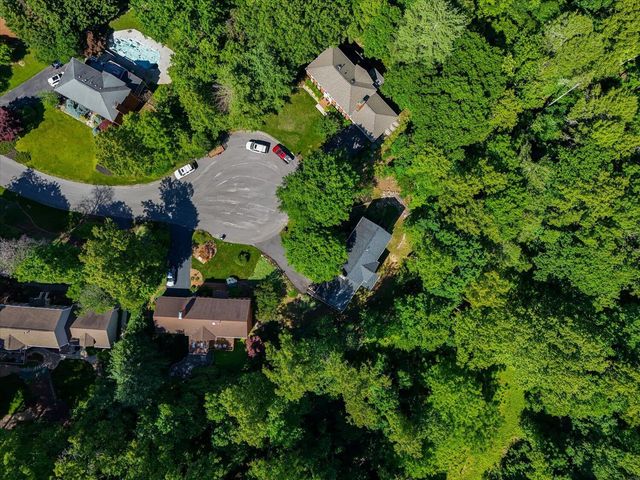 5526 Westbriar CT, Roanoke, VA 24018