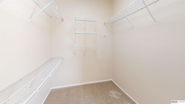 14456 Camden Circle, Omaha, NE 68116