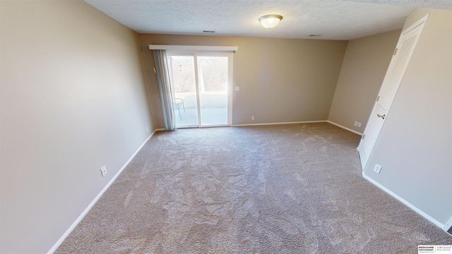 14456 Camden Circle, Omaha, NE 68116