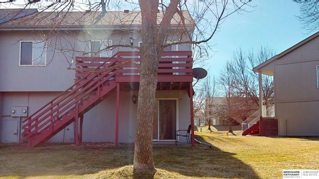 14456 Camden Circle, Omaha, NE 68116