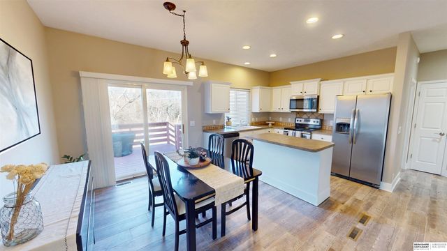 14456 Camden Circle, Omaha, NE 68116