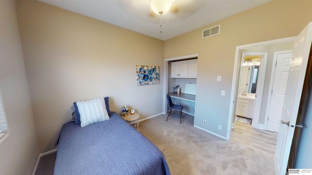 14456 Camden Circle, Omaha, NE 68116