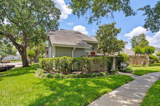 13002 Greenway Chase Court, Houston, TX 77072