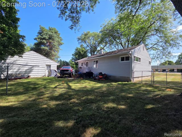 6056 Dort Highway, Grand Blanc Charter Township, MI 48439
