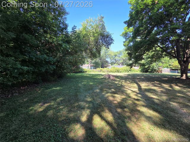 6056 Dort Highway, Grand Blanc Charter Township, MI 48439