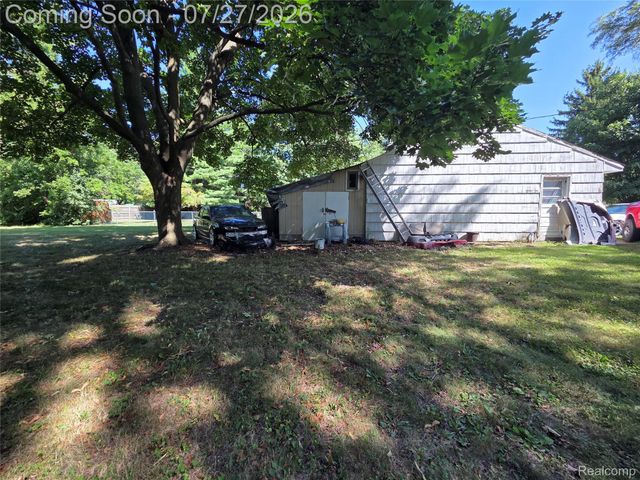 6056 Dort Highway, Grand Blanc Charter Township, MI 48439
