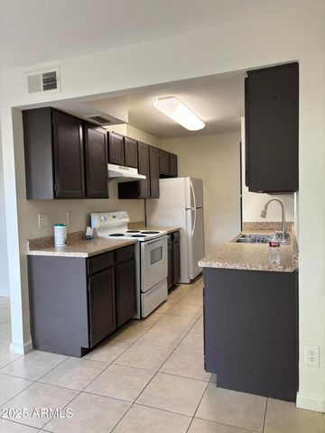 6033 W GOLDEN Lane, Glendale, AZ 85302