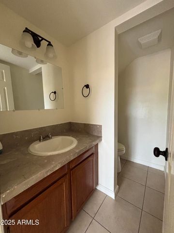 6033 W GOLDEN Lane, Glendale, AZ 85302