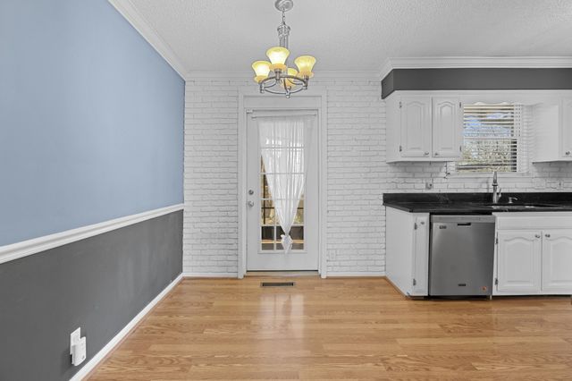 604 Highland View Ct, Hermitage, TN 37076