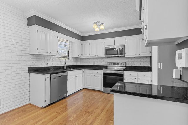 604 Highland View Ct, Hermitage, TN 37076