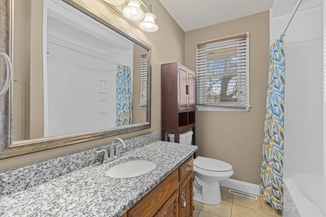 604 Highland View Ct, Hermitage, TN 37076