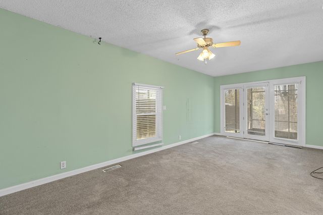 604 Highland View Ct, Hermitage, TN 37076