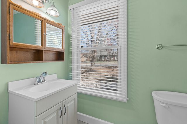 604 Highland View Ct, Hermitage, TN 37076