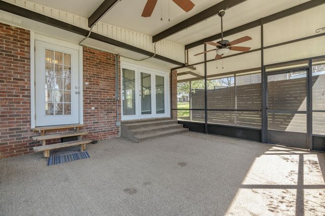 604 Highland View Ct, Hermitage, TN 37076