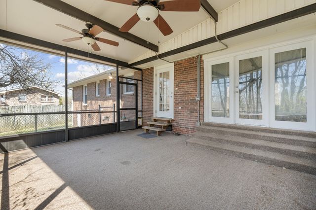 604 Highland View Ct, Hermitage, TN 37076