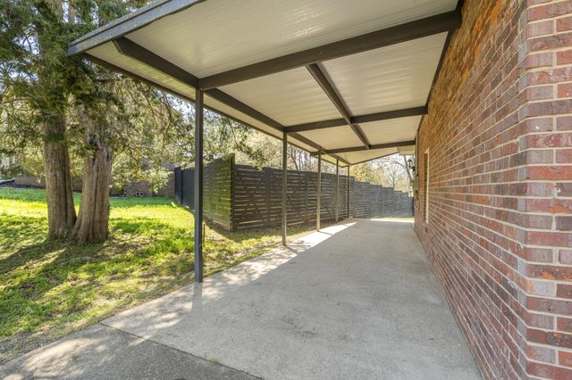 604 Highland View Ct, Hermitage, TN 37076