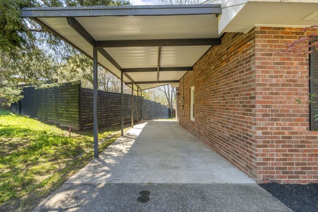 604 Highland View Ct, Hermitage, TN 37076