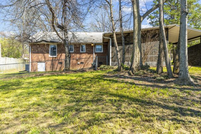 604 Highland View Ct, Hermitage, TN 37076