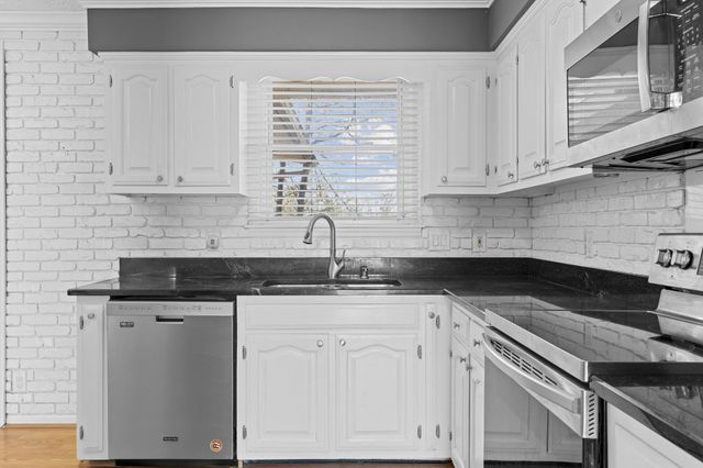 604 Highland View Ct, Hermitage, TN 37076