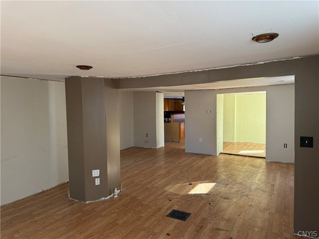 94 East Schuyler Street, Oswego, NY 13126
