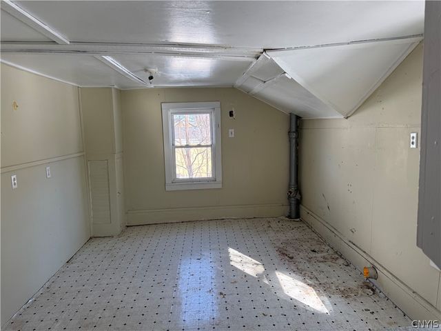 94 East Schuyler Street, Oswego, NY 13126