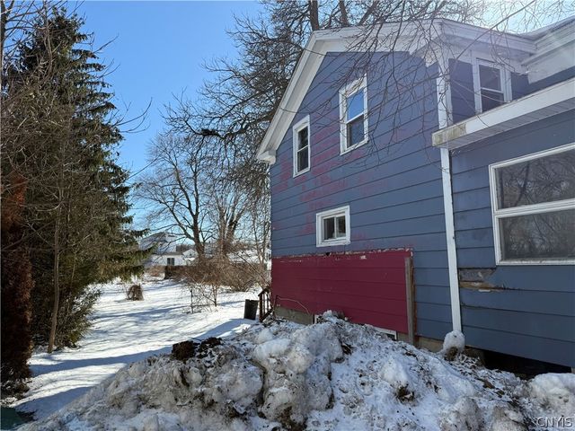 94 East Schuyler Street, Oswego, NY 13126