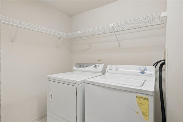 157 Louise Court 157, Wood Dale, IL 60191