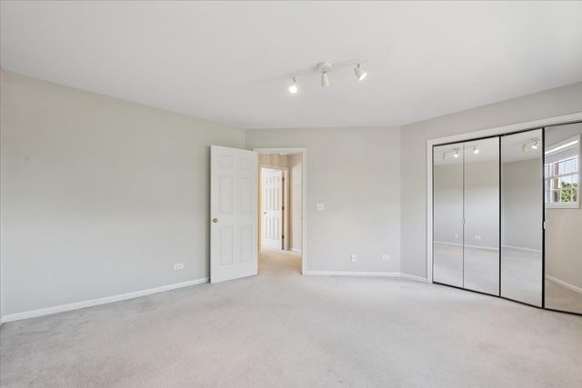 157 Louise Court 157, Wood Dale, IL 60191